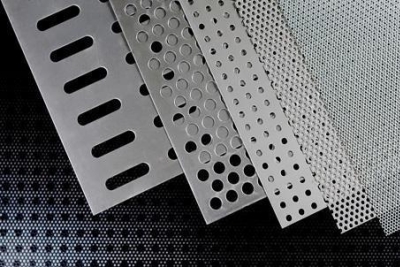 Лист перфорований 0,5х8х8 з трикутними отворами Лист перфорований 0,5х8х8 з трикутними отворами